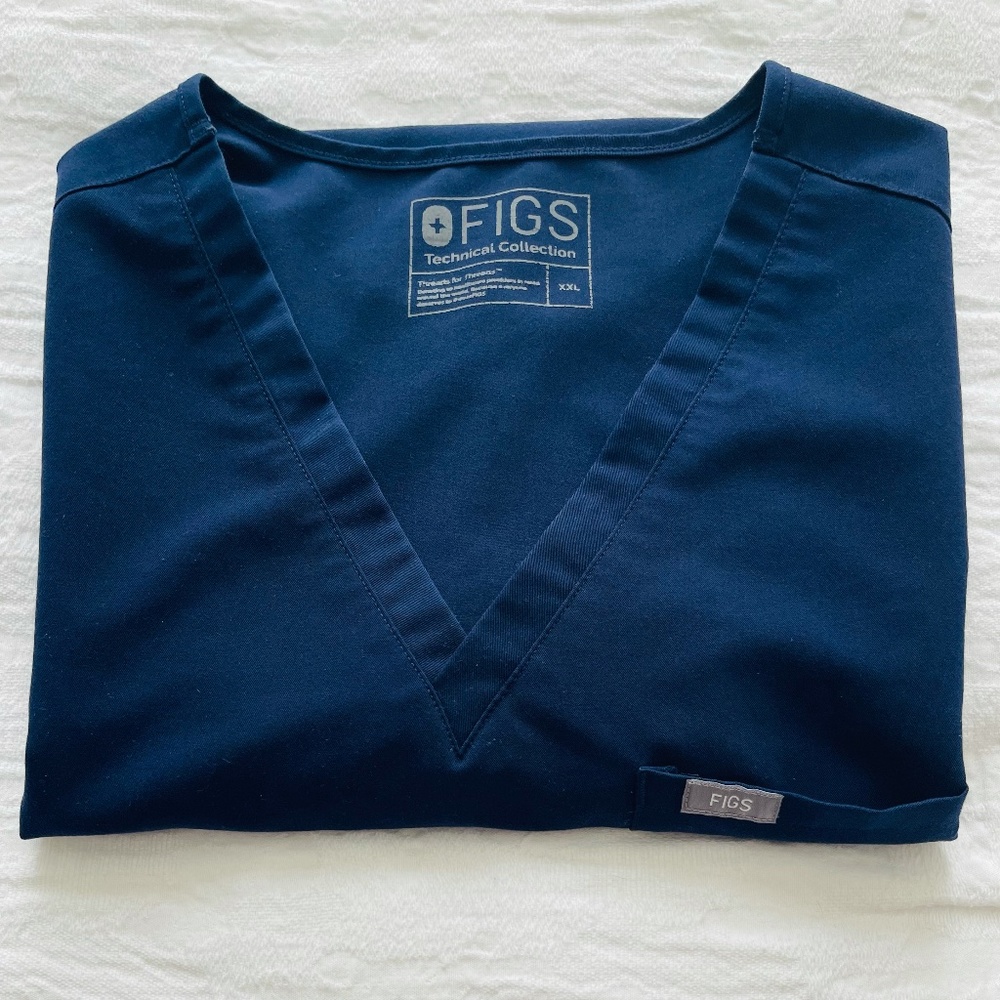 FIGS Catarina One Pocket Scrub Top